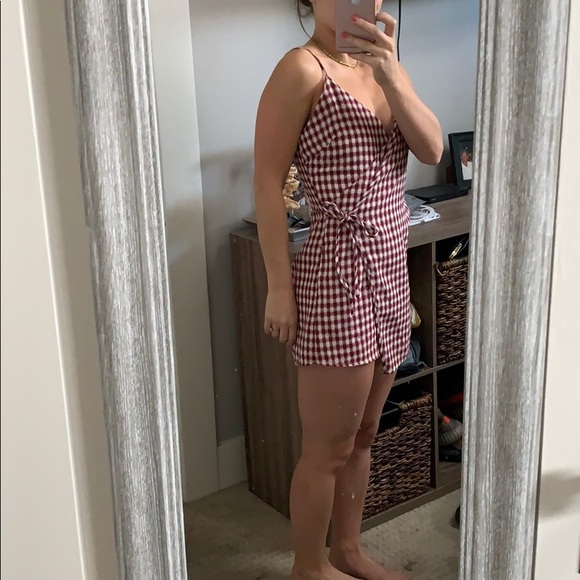 Revolve romper with side tie - Picture 3 of 4